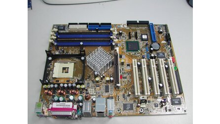 Asus P4P800 Deluxe