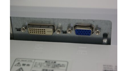 NEC Multisync E222W - Bilder