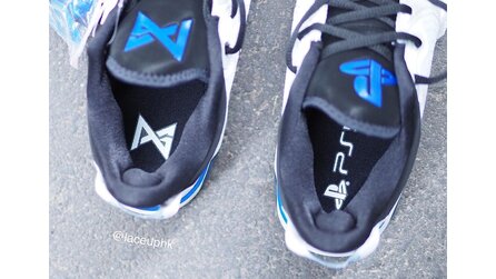 PS5 Sneaker Nike - Bilder der PS5-Sneaker aus der Nike-Kollaboration.