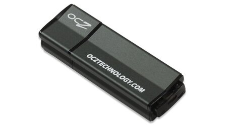 OCZ CrossOver Flash Drive - USB-Stick mit microSD-Adapter
