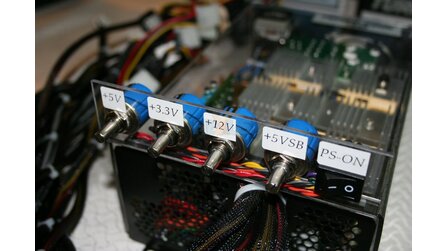 OCZ - TurboCool 1200-Netzteil mit totaler Kontrolle