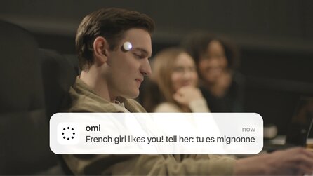 KI-Gadget Omi klebt überall dran, auch an eurem Körper