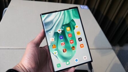 Ausziehbares Display: Videoclip zeigt futuristisches Smartphone in Aktion