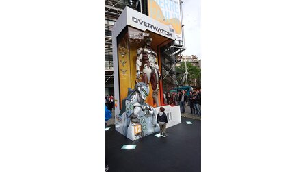 Overwatch - Werbe-Statuen