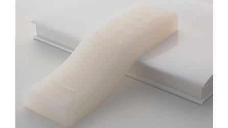 Die atmende Fernbedienung - Aus fleischähnlichem Material