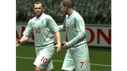 Pro Evolution Soccer 2009 - Patch mit englischem Nationaltrikot