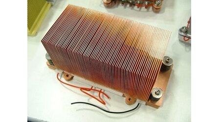 Intel - Dual-Core-Montecito mit fast 200W?