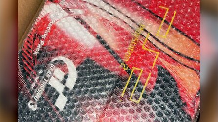 »Ich frage mich, wieviel die Wert ist« – Spieler nutzt besondere PS2 originalverpackt seit 25 Jahren als Deko