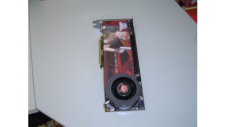 Raden HD 4870 X2