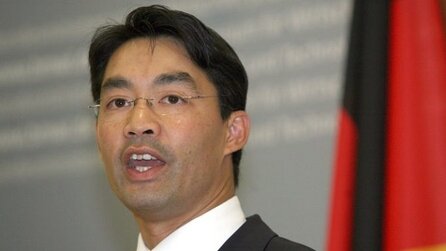 2. Politiker-Lan im Bundestag - Rösler bezeichnet sich als »Gamer der ersten Stunde«