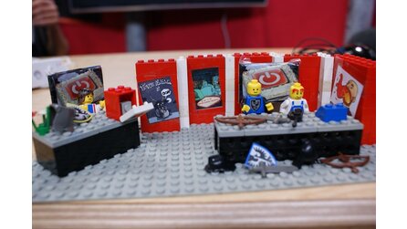 Server Down Show Folge 105 - Lego Universe