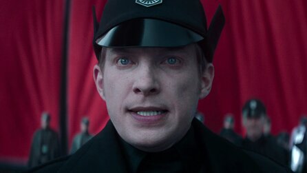 Er hat in Star Wars 155 Milliarden Leben auf dem Gewissen, doch wurde in den Sequels zur Witzfigur: Seinen eigenen Tod in Episode 9 bezeichnet der Hux-Darsteller als »verheerend«