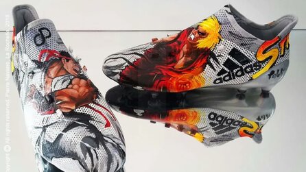 Lukas Podolski trägt beim Fußball neuerdings Street-Fighter-Schuhe