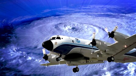 Piloten flogen 50 Jahre alte Flugzeuge ins Herz des schlimmsten Hurrikans: Ihr Risiko schützt Leben und Besitz von Millionen