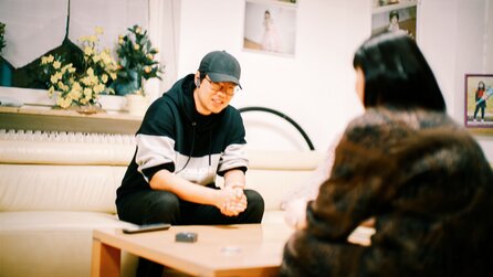 Ein Kopfhörer wie aus Star Trek soll mir endlich einen Kindheitswunsch erfüllen: ein richtiges Gespräch mit meiner Mutter