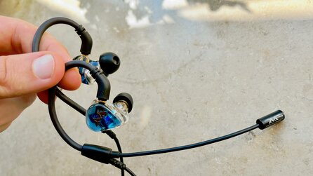 »Als würd ich mir den Sound mitten ins Gehirn stecken!« – Warum ich so bald kein Gaming-Headset mehr aufsetze!