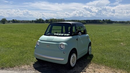 Das Ende des Elterntaxis: Meine Tochter fährt eine elektrische Plastikschüssel – und wir sind beide begeistert!