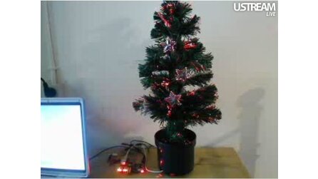 Weihnachten - Weihnachtsbaum über Twitter kontrolliert