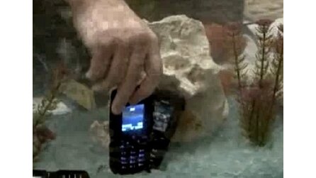 CES 2010 - Unzerbrechliches Handy in Sekunden kaputt