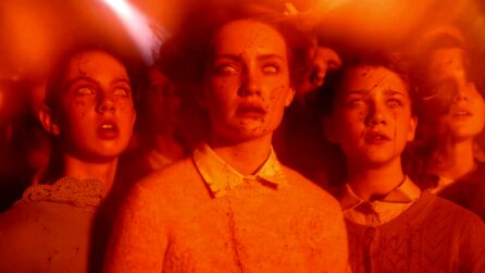 ES: In der Prequel-Serie Welcome to Derry geht Killer-Clown Pennywise wieder auf Kinderfang