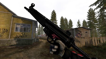 Wir wagen uns im Singleplayer-Shooter Road to Vostok nur kurz aus unserer Hütte und werden fast erschossen