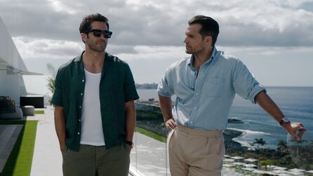In the Grey: Wir haben mit Kult-Regisseur Guy Ritchie über moralische Grauzonen, Henry Cavill und eine sträflich vermisste Fortsetzung gesprochen