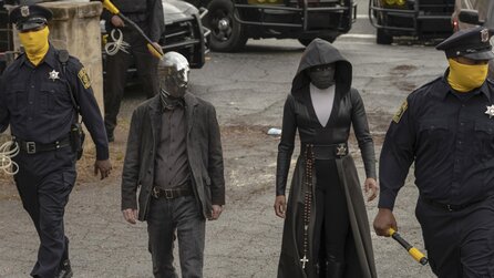 Watchmen-Serie: Zuschauer und Kritiker zeigen gespaltene Reaktionen + warum ist Jeremy Irons nackt?