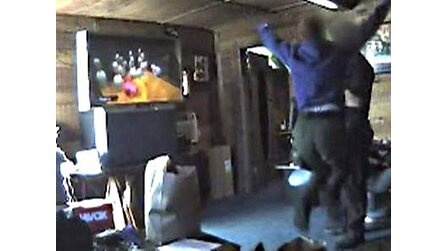Auch Cops spielen - Videospiel-Turnier bei Drogenrazzia