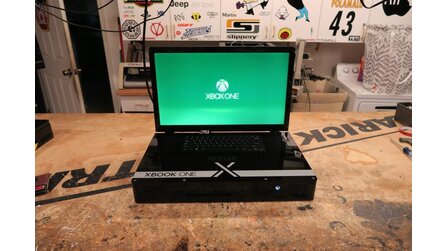 Xbook One X - Erfinder baut Konsole zum Laptop um und verkauft den Hybriden