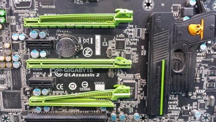 Mainboard unter Terrorverdacht - Zoll zerstört Gigabyte G1 Assassin 2