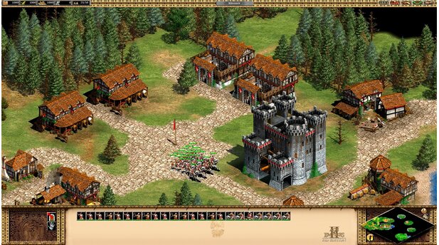Age of Empires 2 HD EditionDas ist schon der größte Vorteil der HD-Version: Die höhere Auflösung bringt mehr Übersicht und schnelleren Zugriff auf die verstreuten Militärgebäude. Das Interface wirkt aber noch fitzeliger – dazu gleich mehr.
