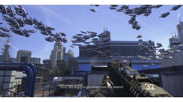 Call of Duty: Advanced WarfareDie wollen nur spielen: Die Drohnen-Schwärme sehen zwar cool aus, besonders effektiv sind die High-Tech-Spielsachen aber nicht.