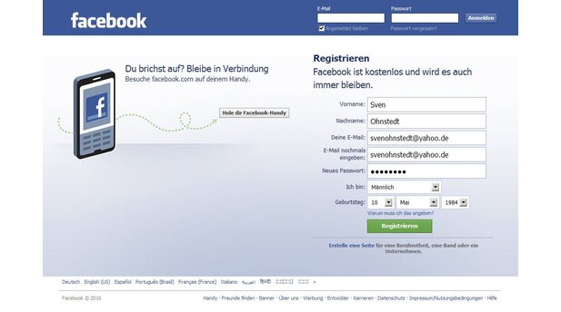 Die Startseite von Facebook. Stellen Sie zunächst unten links die gewünschte Sprache ein, um anschließend das rechtsseitige Formular auszufüllen. Bestätigen Sie Ihre Eingabe und lösen die daraufhin erscheinende CAPTCHA-Abfrage. Damit ist Ihr persönlicher Account angelegt.