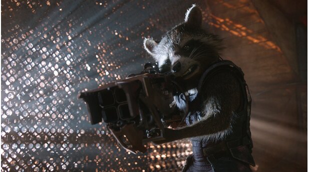 Guardians of the GalaxyGar nicht so flauschig: Sobald Rocket eine Waffe in die Hand bekommt, brennt die Luft.