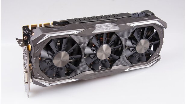 Zotac Geforce GTX 1070 Ti AMP Extreme