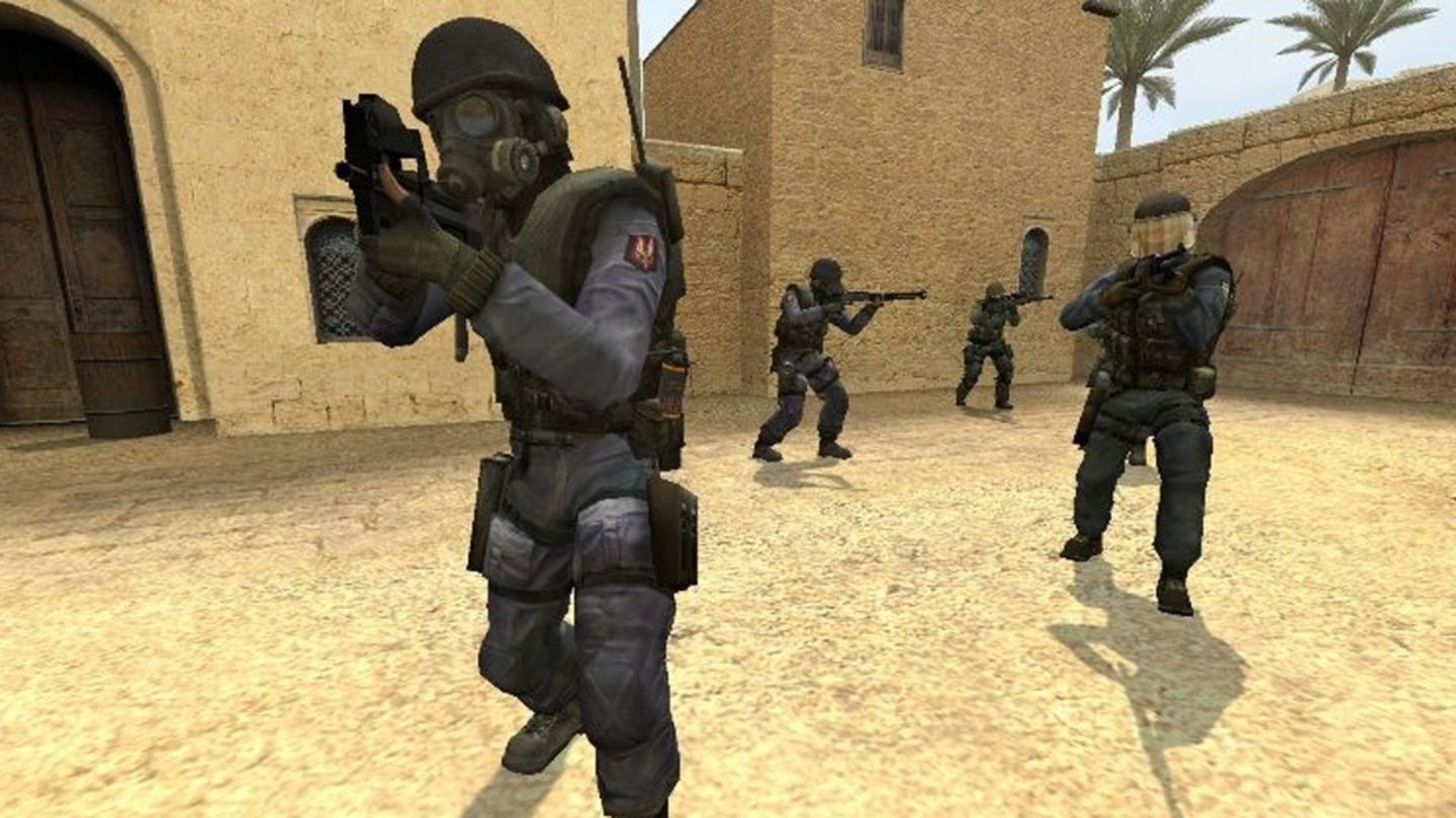 Counter-Strike: Source (November 2004)Half-Life 2 mag das Spiel sein, das die Source Engine berühmt gemacht hat. Doch das erste Spiel mit dem Grafikmotor von Valve war Counter-Strike: Source, dass spielerisch bei den Counter-Strike-Fans aber lange umstritten war. Es bot aber schon zerstörbare und bewegbare Objekte, anders als das ursprüngliche Counter-Strike.