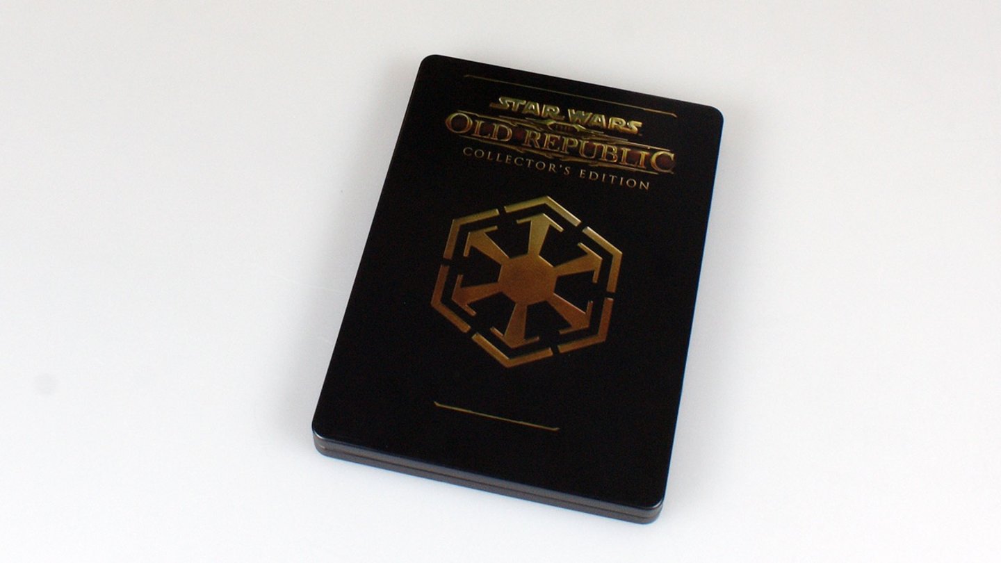 Star Wars: The Old RepublicDie drei Spiel-DVDs und die Soundtrack-CD sind im Steelbook enthalten.