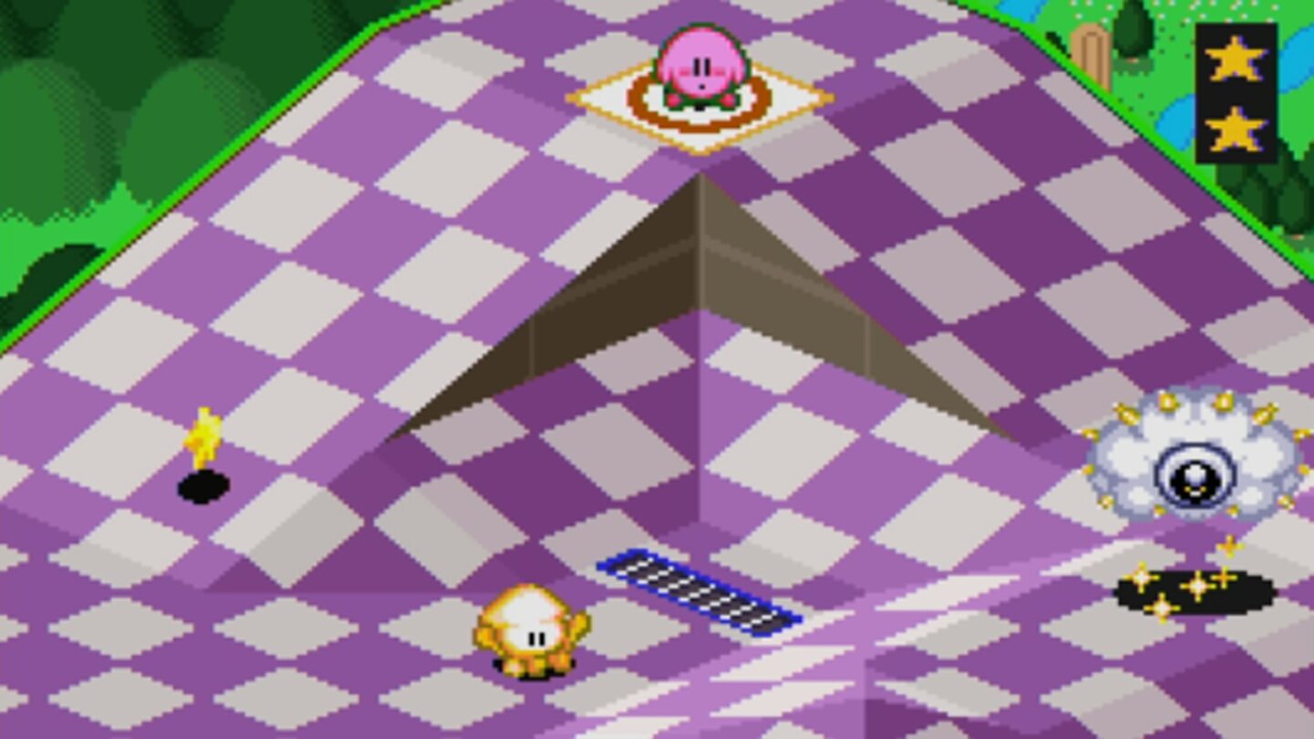 Kirby’s Dream Course (Super Nintendo, 1994)
Ganz getreu seiner kugeligen Form wird aus dem pinken Marshmallow in Kirby’s Dream Course ein Golfball, den der Spieler durch unterschiedliche Kurse bugsieren muss. Die Welten und die Hindernisse sind an die Bewohner des Dream Lands angelehnt. Die Kräfte von manchen dieser Einheimischen kann der pinke Golfball übernehmen, um so beispielsweise zum Ufo oder zum Tornado zu werden.
Anstatt Kirby direkt zu steuern bestimmt der Spieler den Winkel, die Stoßstärke und den Spin der pinken Kugel. Dabei kann der Spieler in jedem Level Medaillen freischalten, wenn er wie im Golf mit möglichst wenigen Spielzügen einlocht.