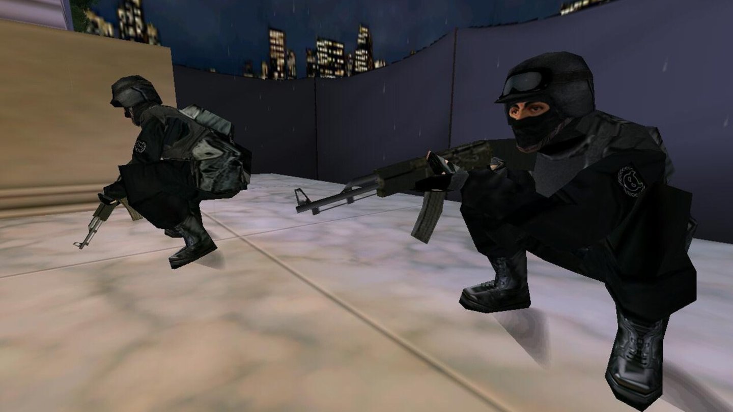 Rainbow Six: Urban Operations
Urban Operations war des erste Addon zu Rainbow Six: Rogue Spear und wurde 2000 veröffentlicht. Das Mission-Pack enthielt acht neue Karten und fünf aus dem ersten Rainbow Six bekannte Einsätze und neue Waffen. Wie der Name bereits sagt, waren die Missionen hauptsächlich in urbanen Umgebungen angesiedelt.