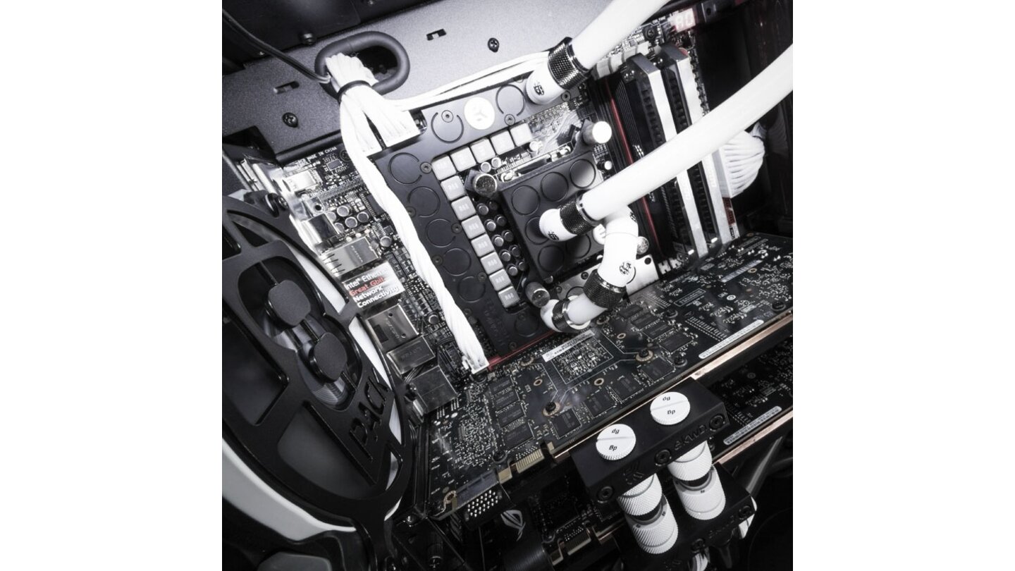 8Pack Polaris Intel Core i7-3770K @ 5,0 GHz Extreme Overclocked PC (5)