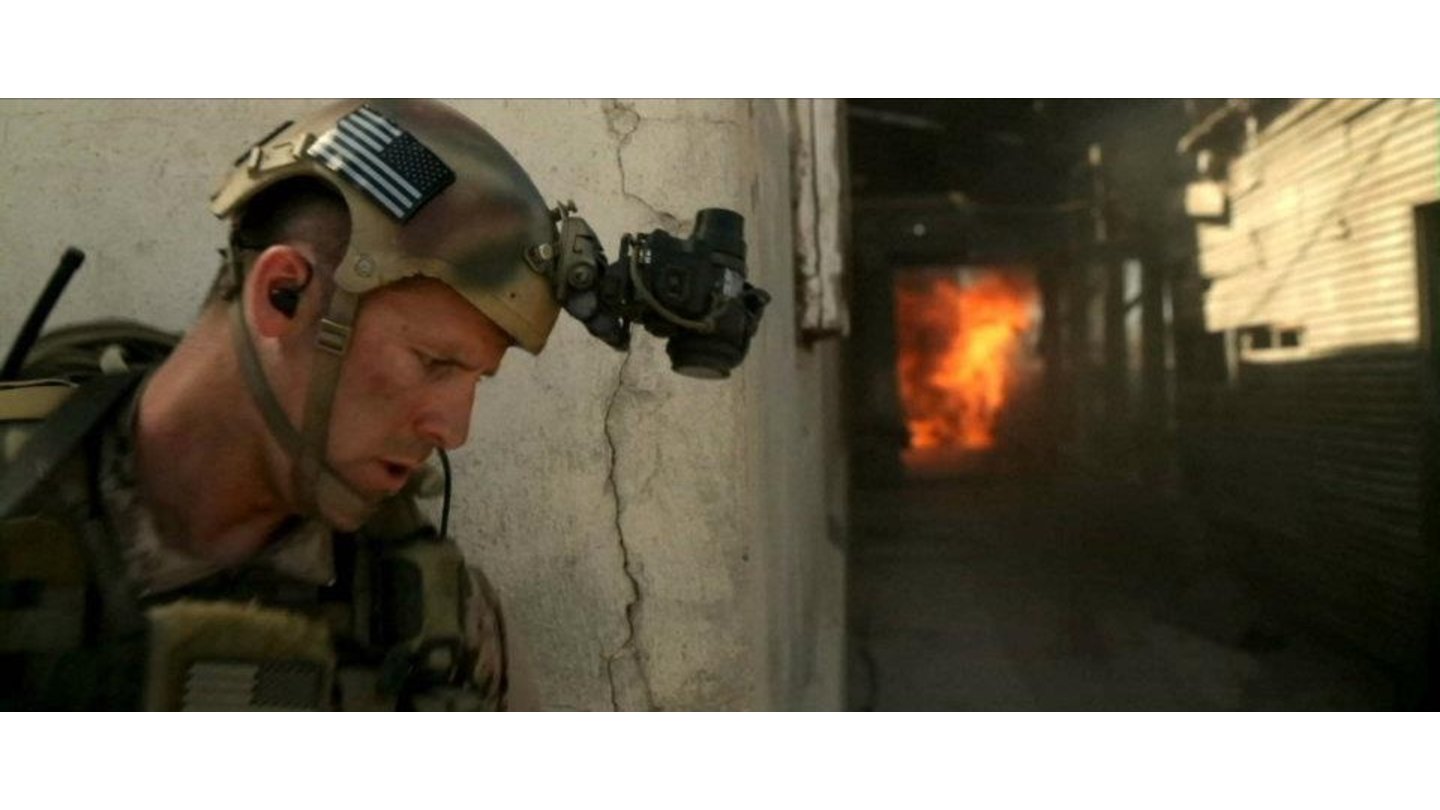 Act of ValorDer Film wurde von der US Regierung mitfinanziert, um das amerikanische Militär in ein gutes Licht zu rücken.