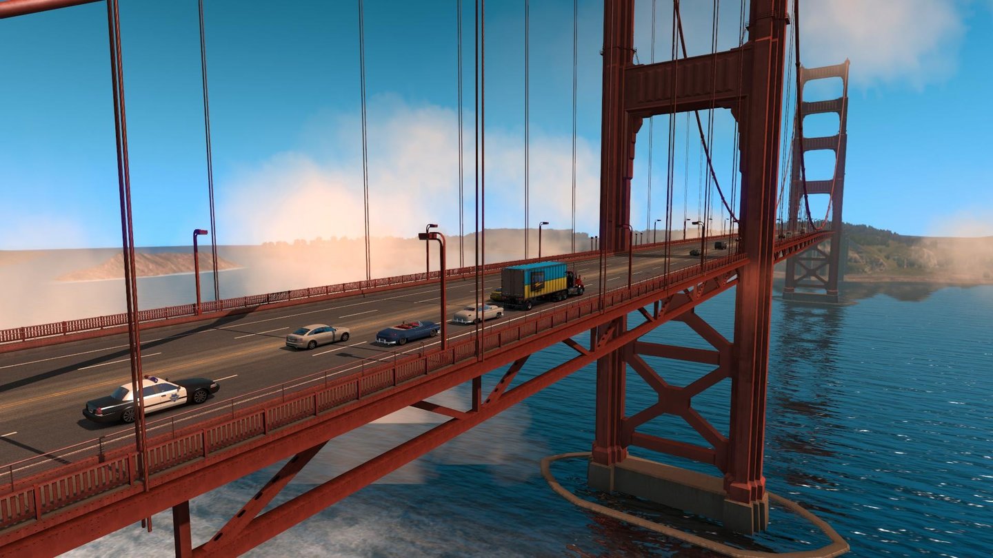 American Truck Simulator Die Golden Gate Bridge an der Bucht von San Franzisco ist nur eines von vielen Wahrzeichen im Spiel, die für Wiedererkennungswert und Atmosphäre sorgen.