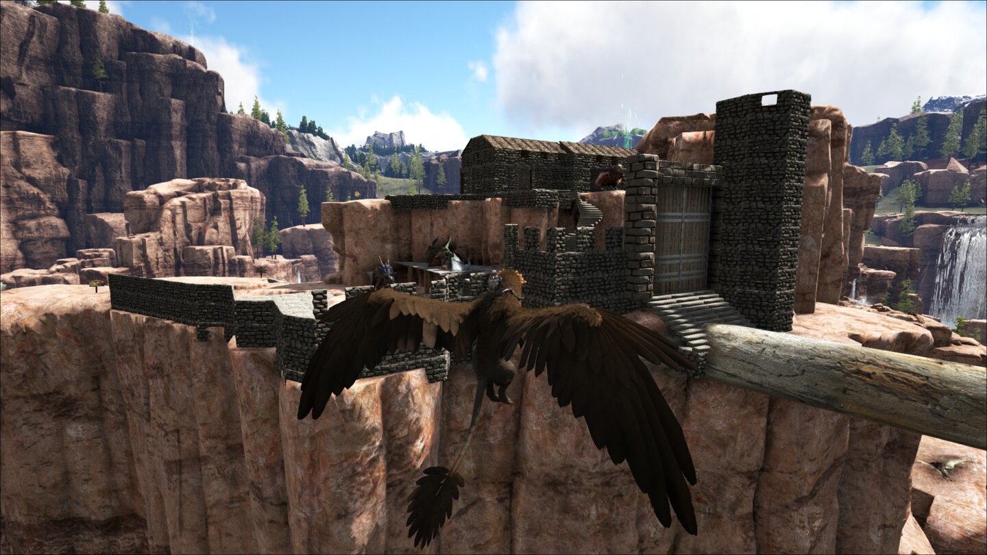 Ark: Survival EvolvedStämme, also Zusammenschlüsse von Spielern, erschaffen beeindruckende Basen.