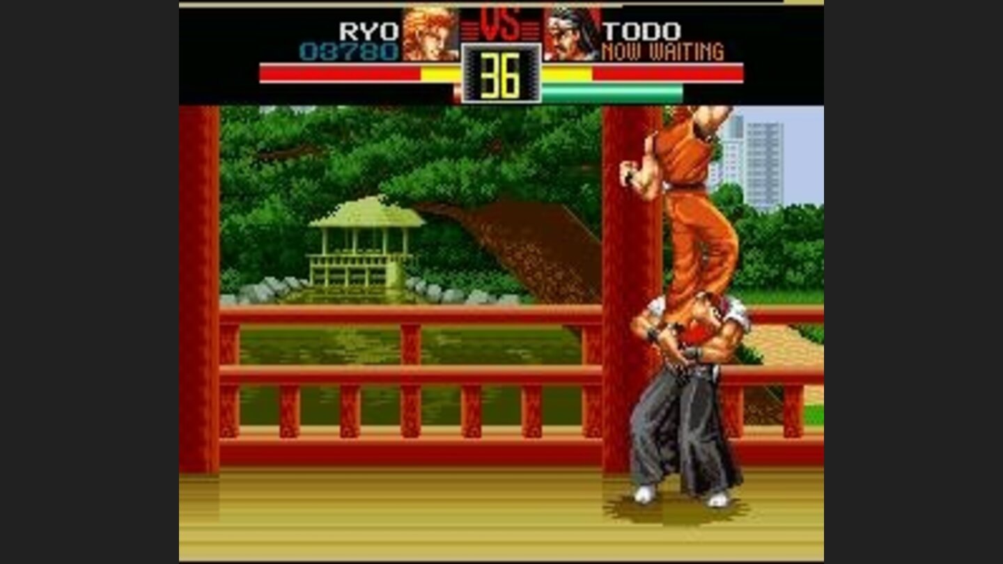 And finish with an uppercut. Inflicts anywhere from 50 to 70% of damage!