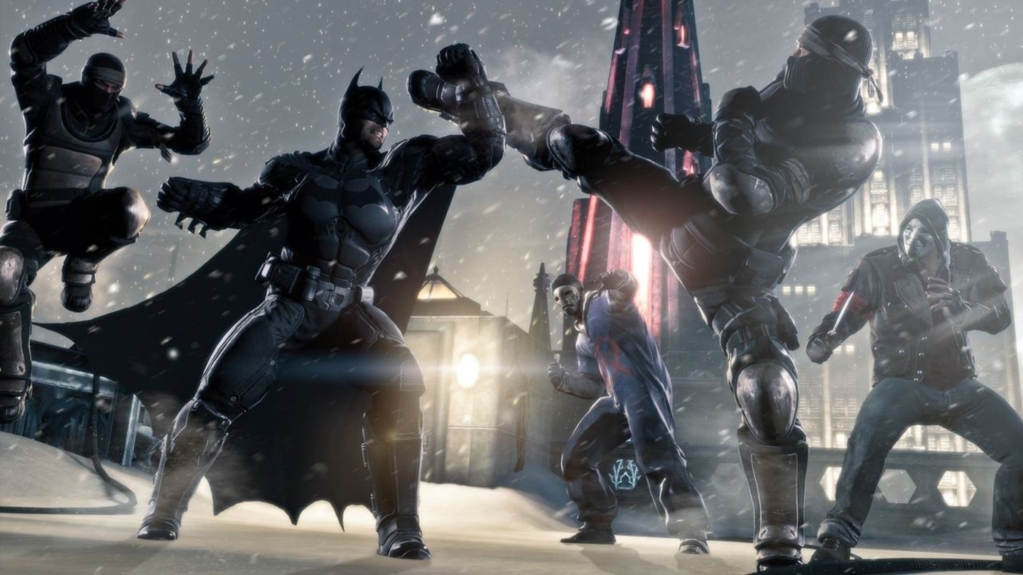 Batman: Arkham OriginsKlassisch kloppen: Die Ninjas sind zwar agiler als ihre Kollegen aus Arkham City und beherrschen Martial-Arts, dennoch spielen sich die die Fights recht ähnlich.