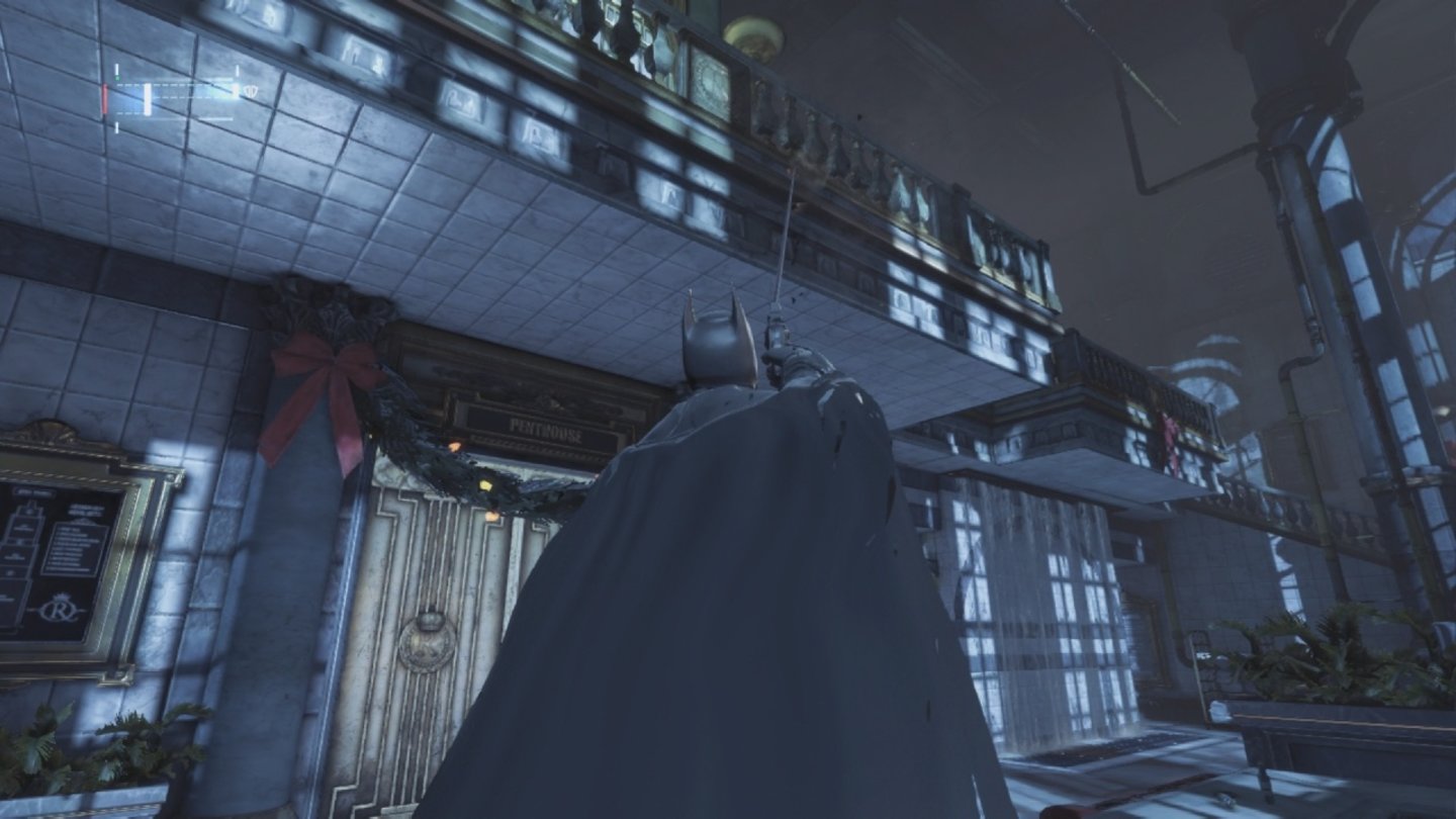 Batman: Arkham OriginsPer Greifhaken verschwindet Batman blitzschnell in die Schatten, nachdem er einen Gangster ausgeschaltet hat.