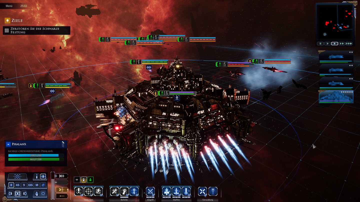 Battlefleet Gothic: Armada 2 - Mit einer schwarzen Festung des Chaos im Blick steuert ihr die mächtige Phalanx.