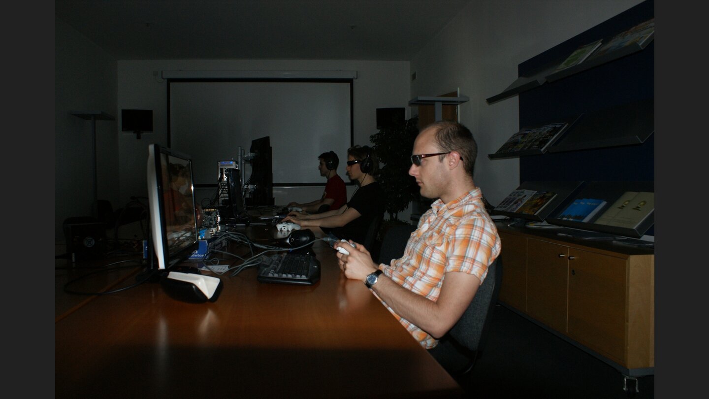 Besser Spielen mit 3D-Brille oder 3 TFTs
