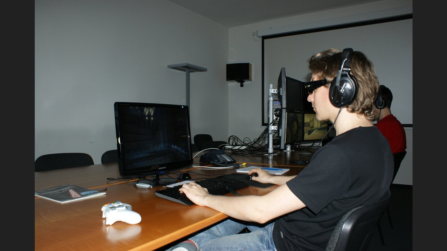 Besser Spielen mit 3D-Brille oder 3 TFTs