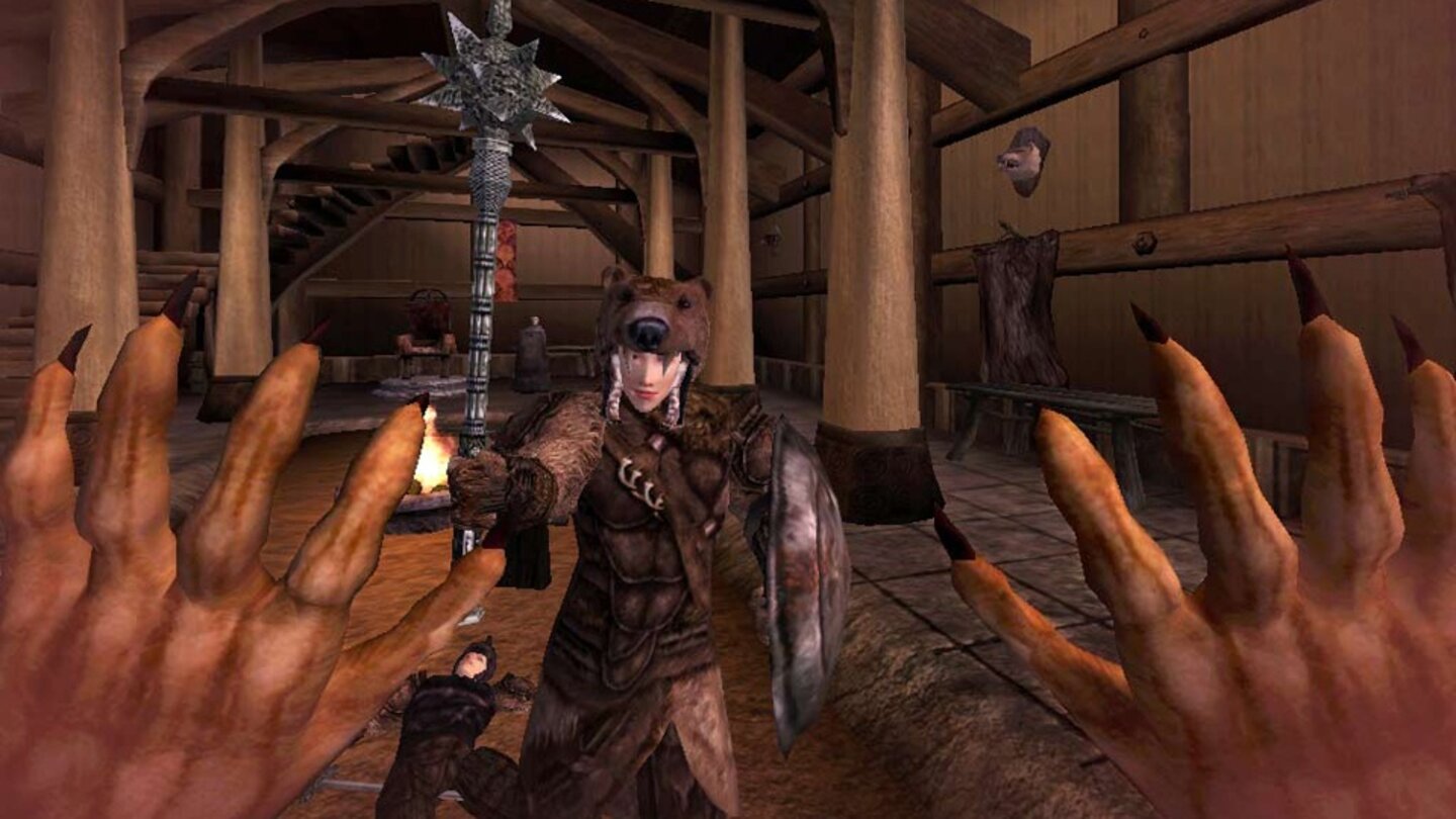 The Elder Scrolls III: BloodmoonNeben neuen Gegnern und Quests – die Haupthandlung dreht sich um einen tödlichen Wettkampf mit dem Daedra-Prinzen – bringt das Addon auch die Möglichkeit, zum Werwolf zu werden. Zudem kann sich der Spieler mit der East Empire Company einer neuen Gilde anschließen.